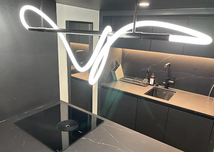Nordic Design District Area - Compact Apartment Helsinki Center - New Renovated